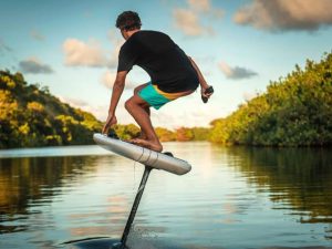 The Appeal of Surf Hydrofoil: Why It's Growing